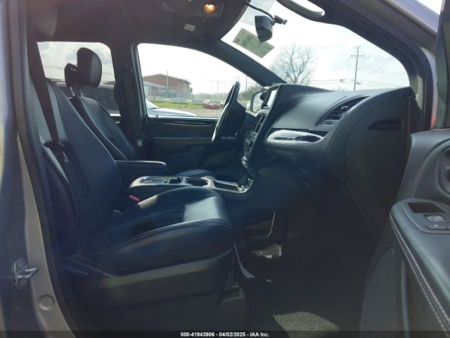 2C4RDGCG4GR401113 Dodge Grand Caravan Sxt