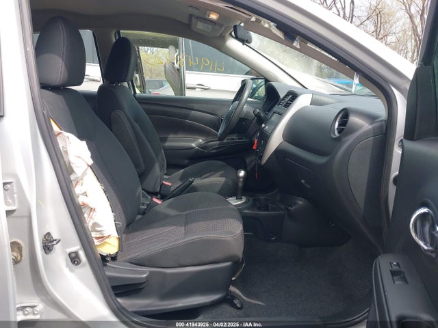 3N1CN7AP0KL851114 Nissan Versa 1.6 Sv