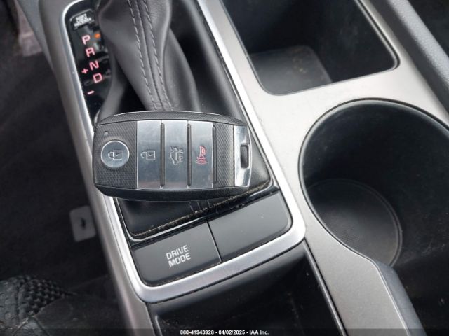 5XXGT4L36KG370292 KIA Optima S