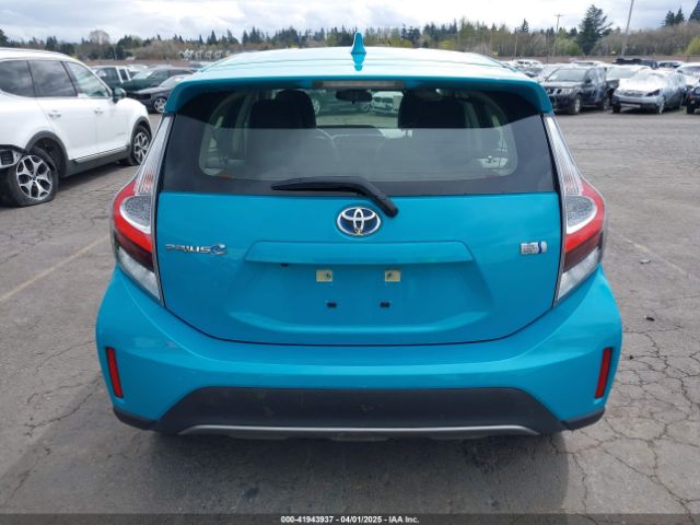 JTDKDTB31J1615609 Toyota Prius C Four