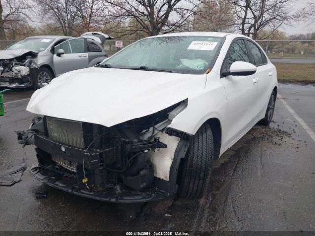 3KPF24AD0NE455376 KIA Forte Lxs