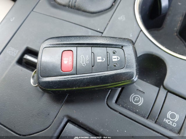 5TDGZRAH3MS083911 Toyota Highlander Xle