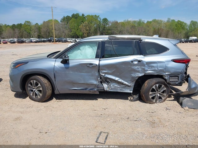 5TDGZRAH3MS083911 Toyota Highlander Xle