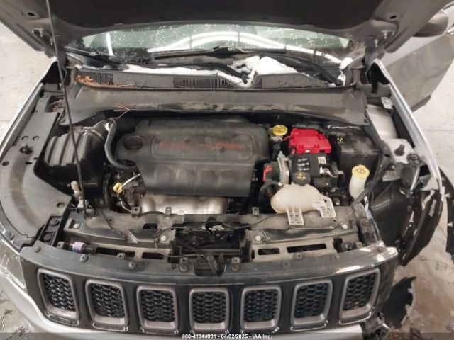 3C4NJDDB8KT667863 Jeep Compass Trailhawk 4x4
