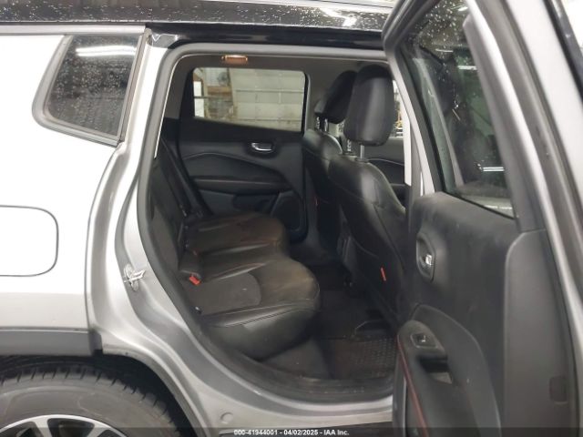 3C4NJDDB8KT667863 Jeep Compass Trailhawk 4x4