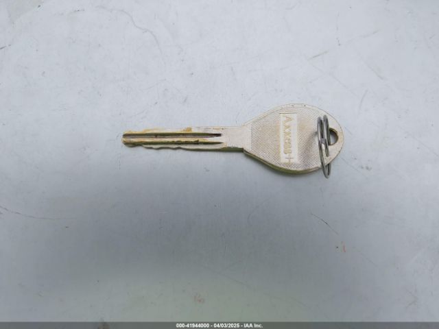 3N1CN7AP4HL852856 Nissan Versa 1.6 S+