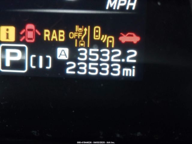 4S4GUHM63R3774363 Subaru Crosstrek Limited