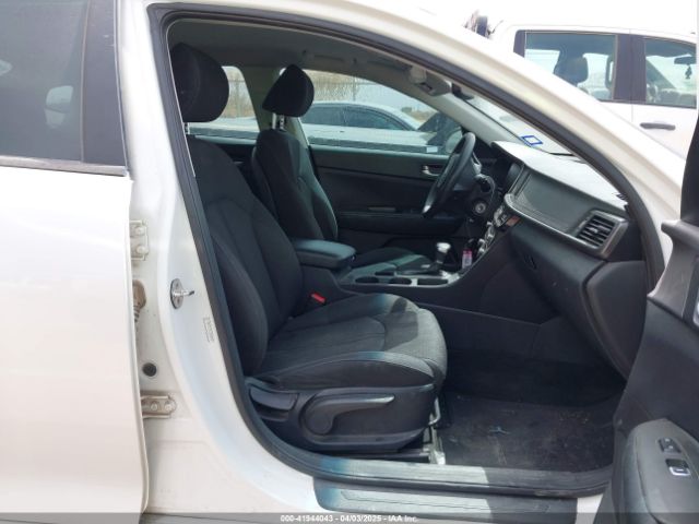KNAGT4L3XJ5205443 KIA Optima Lx