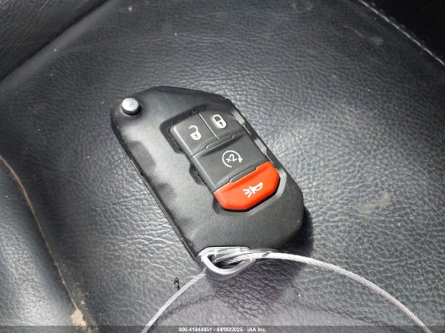 1C4HJXEG4KW602432 Jeep Wrangler Unlimited Sahara 4x4