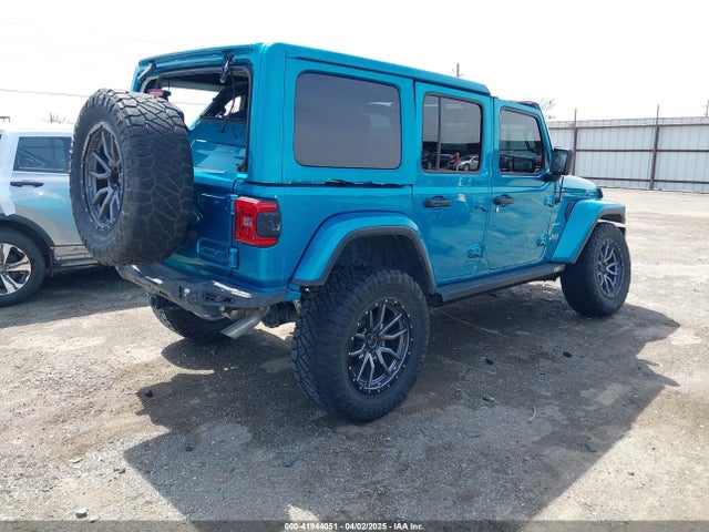 1C4HJXEG4KW602432 Jeep Wrangler Unlimited Sahara 4x4