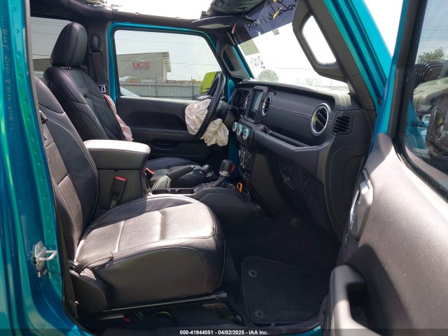 1C4HJXEG4KW602432 Jeep Wrangler Unlimited Sahara 4x4