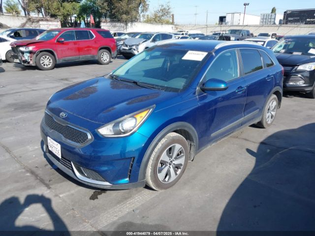 KNDCB3LC3J5204701 KIA NIRO LX