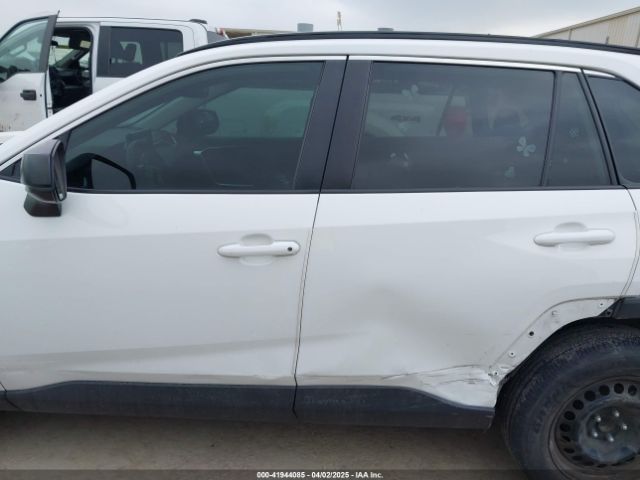 2T3H1RFVXLW099305 Toyota RAV4 LE