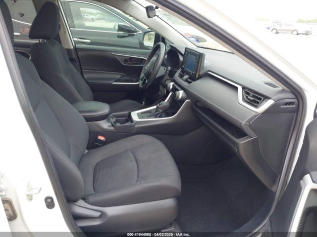 2T3H1RFVXLW099305 Toyota RAV4 LE