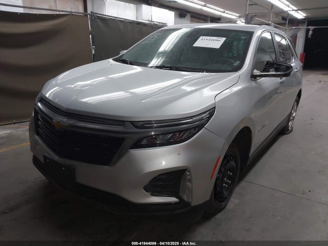 3GNAXUEV8NL178011 Chevrolet Equinox Awd Lt