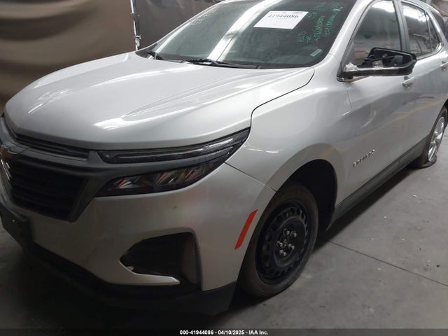 3GNAXUEV8NL178011 Chevrolet Equinox Awd Lt