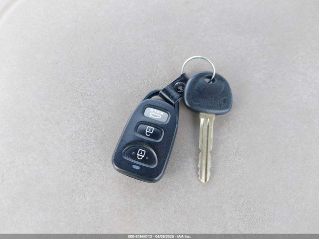 5NPD84LF6JH241390 Hyundai ELANTRA SEL