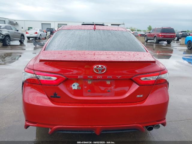 4T1B11HK8KU239899 Toyota CAMRY SE
