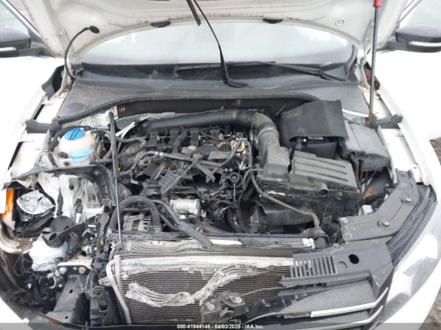 1VWBT7A31EC081966 Volkswagen Passat 1.8t Sport
