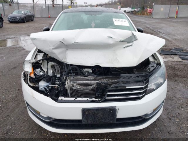 1VWBT7A31EC081966 Volkswagen Passat 1.8t Sport