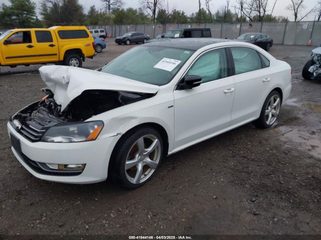 1VWBT7A31EC081966 Volkswagen Passat 1.8t Sport