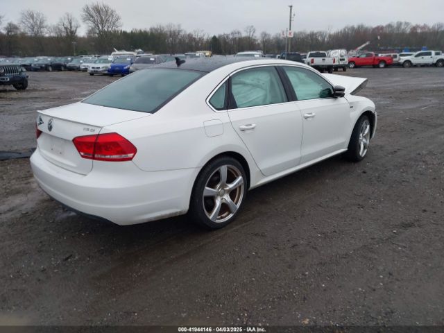 1VWBT7A31EC081966 Volkswagen Passat 1.8t Sport