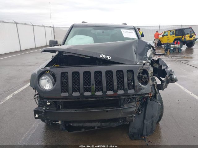 1C4NJRBBXED879285 Jeep Patriot Sport