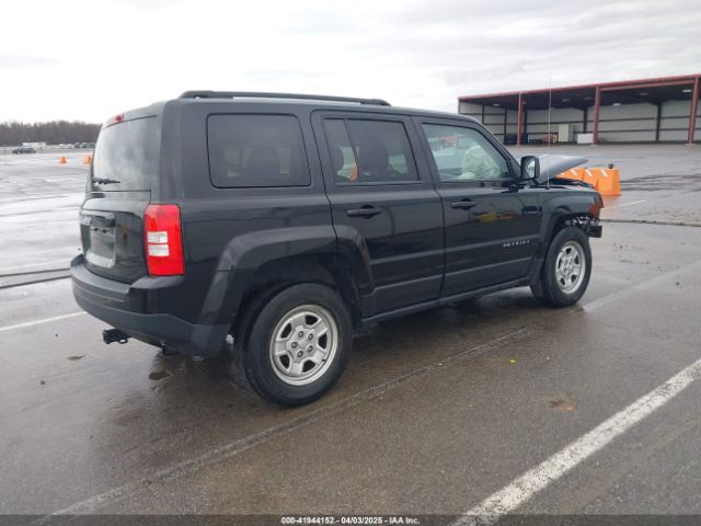1C4NJRBBXED879285 Jeep Patriot Sport