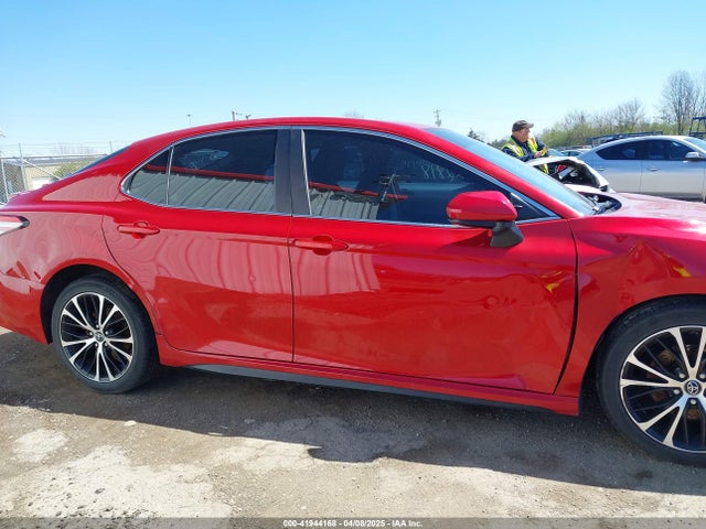 4T1B11HK1KU272114 Toyota CAMRY SE