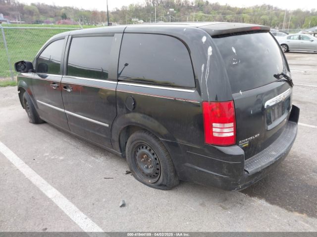2010 CHRYSLER TOWN & COUNTRY 2A4RR4DE2AR120670 Photo 2