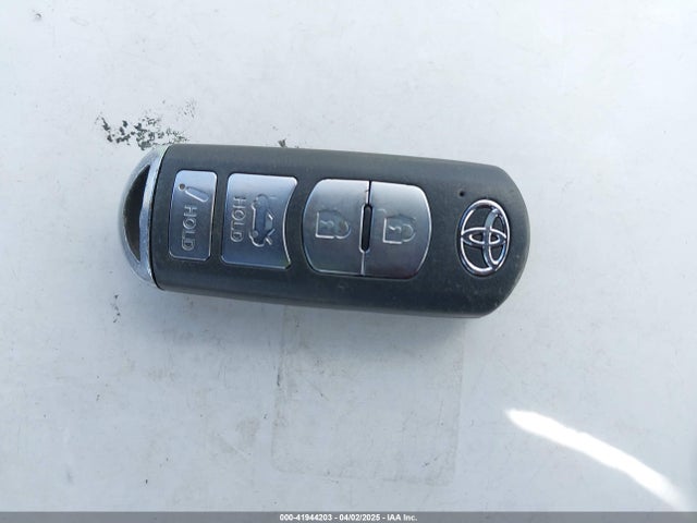 3MYDLBYV1JY301213 Toyota YARIS IA