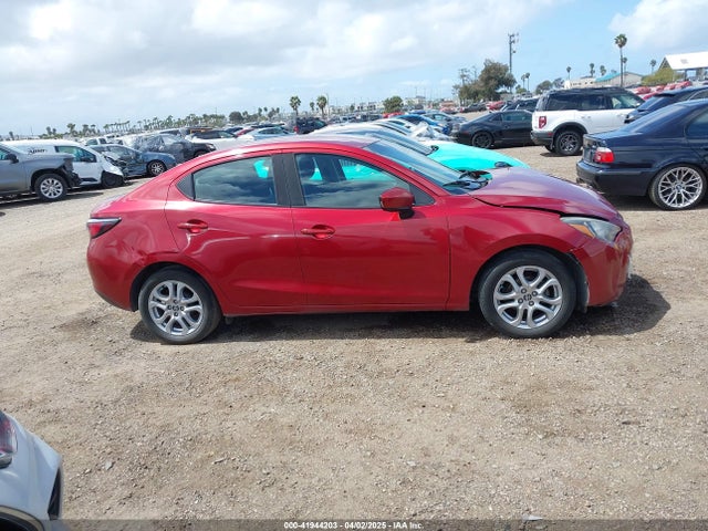 3MYDLBYV1JY301213 Toyota YARIS IA
