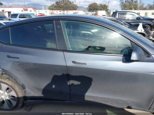 7SAYGDEE1PA086375 Tesla Model Y