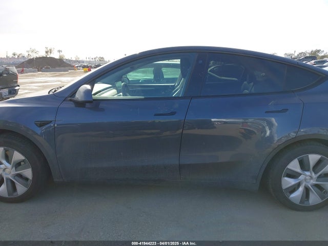 7SAYGDEE1PA086375 Tesla Model Y