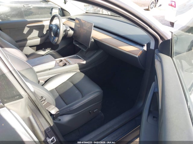 7SAYGDEE1PA086375 Tesla Model Y