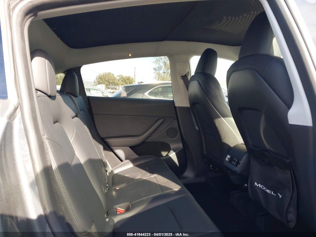 7SAYGDEE1PA086375 Tesla Model Y