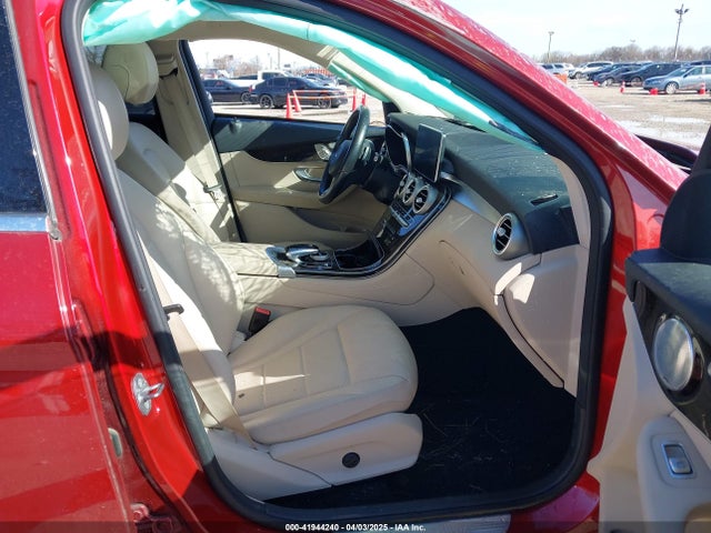 WDC0G4KB5HF144051 Mercedes-Benz Glc 300 4matic