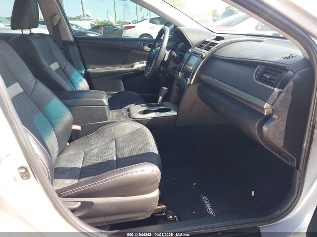 4T1BF1FK3EU344875 Toyota CAMRY SE