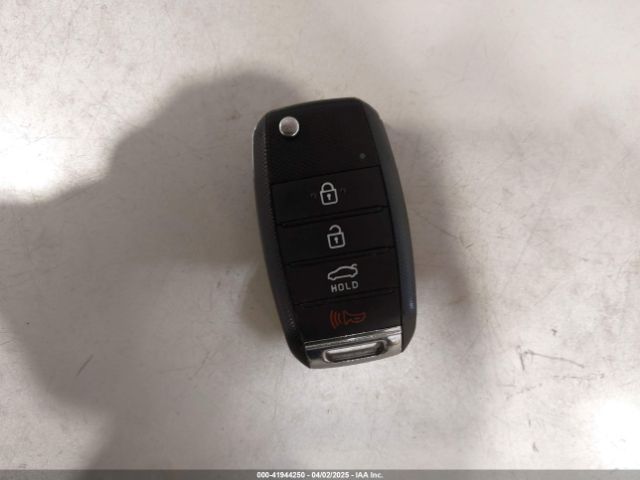 5XXGT4L32KG319002 KIA Optima Lx