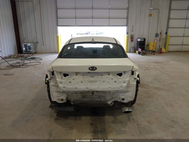 5XXGT4L32KG319002 KIA Optima Lx