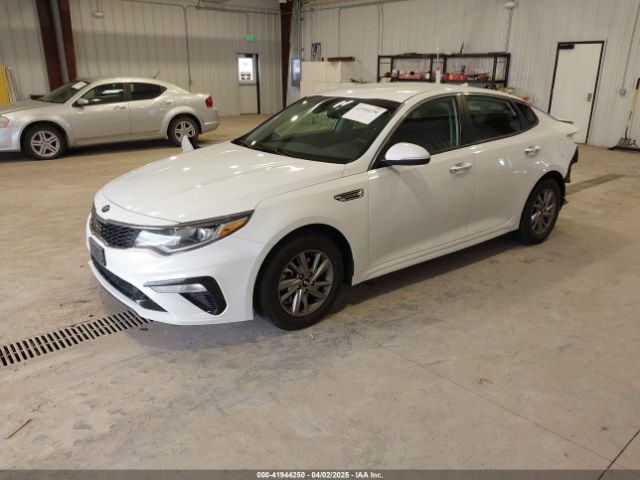 5XXGT4L32KG319002 KIA Optima Lx