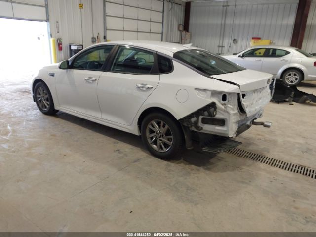 5XXGT4L32KG319002 KIA Optima Lx