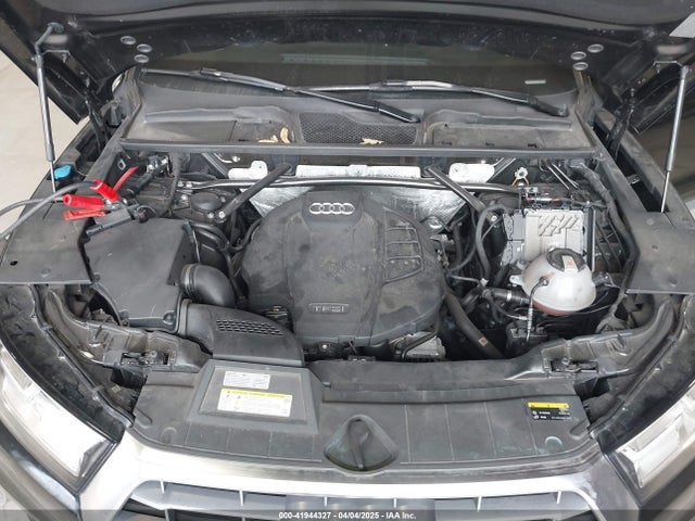WA1BNAFY9J2144269 Audi Q5 2.0t Premium/2.0t Tech Premium