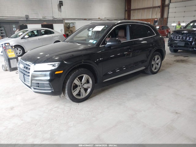 WA1BNAFY9J2144269 Audi Q5 2.0t Premium/2.0t Tech Premium