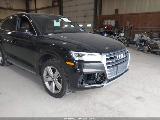 WA1BNAFY9J2144269 Audi Q5 2.0t Premium/2.0t Tech Premium