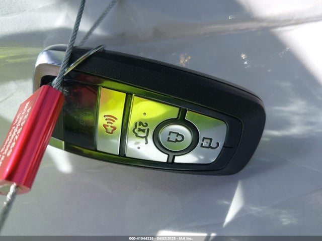 1FMCU0MZ4RUB05300 Ford Escape St-line