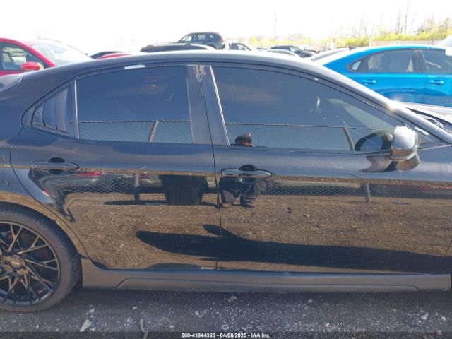 JTNB11HKXJ3049199 Toyota CAMRY SE