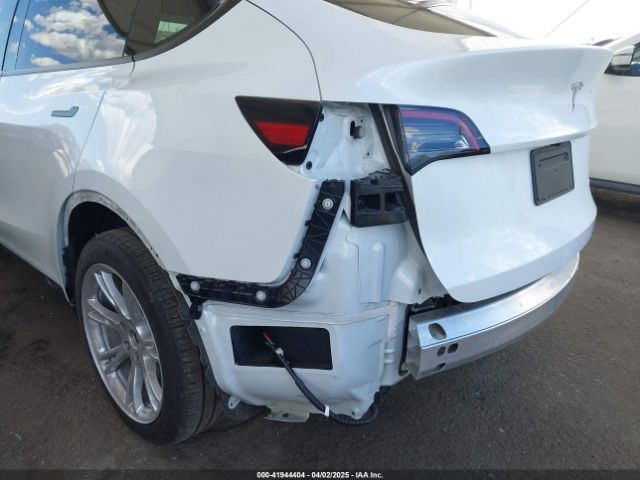 7SAYGDEE5RA222333 Tesla Model Y Long Range Dual Motor All-wheel Drive