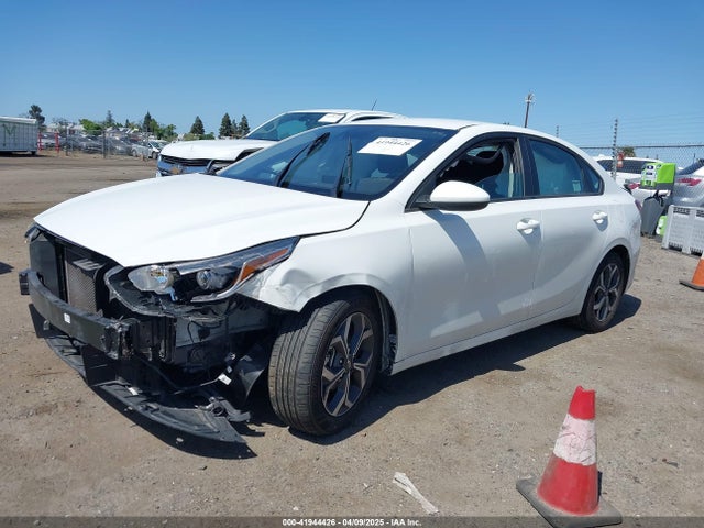 3KPF24AD9LE246814 KIA Forte Lxs