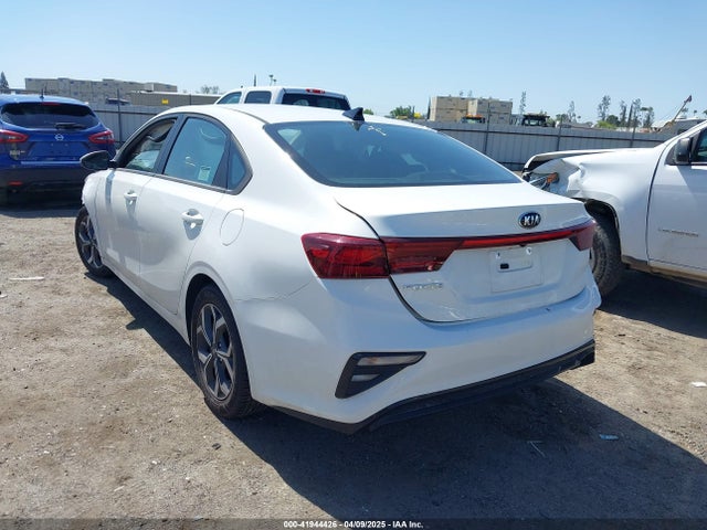3KPF24AD9LE246814 KIA Forte Lxs